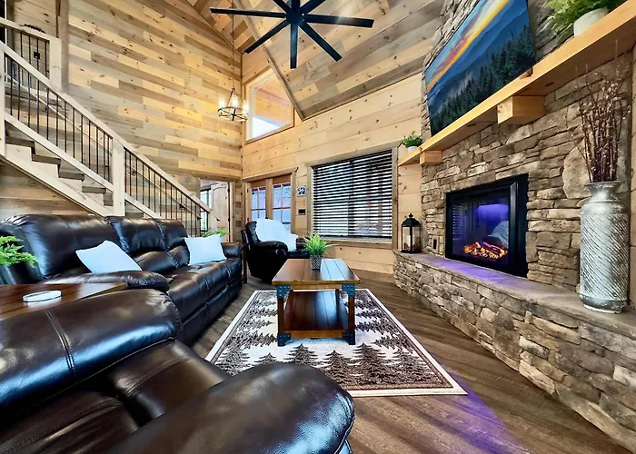 Smoky Mist Ridge - New! Relaxing Luxury Cabin Getaway!