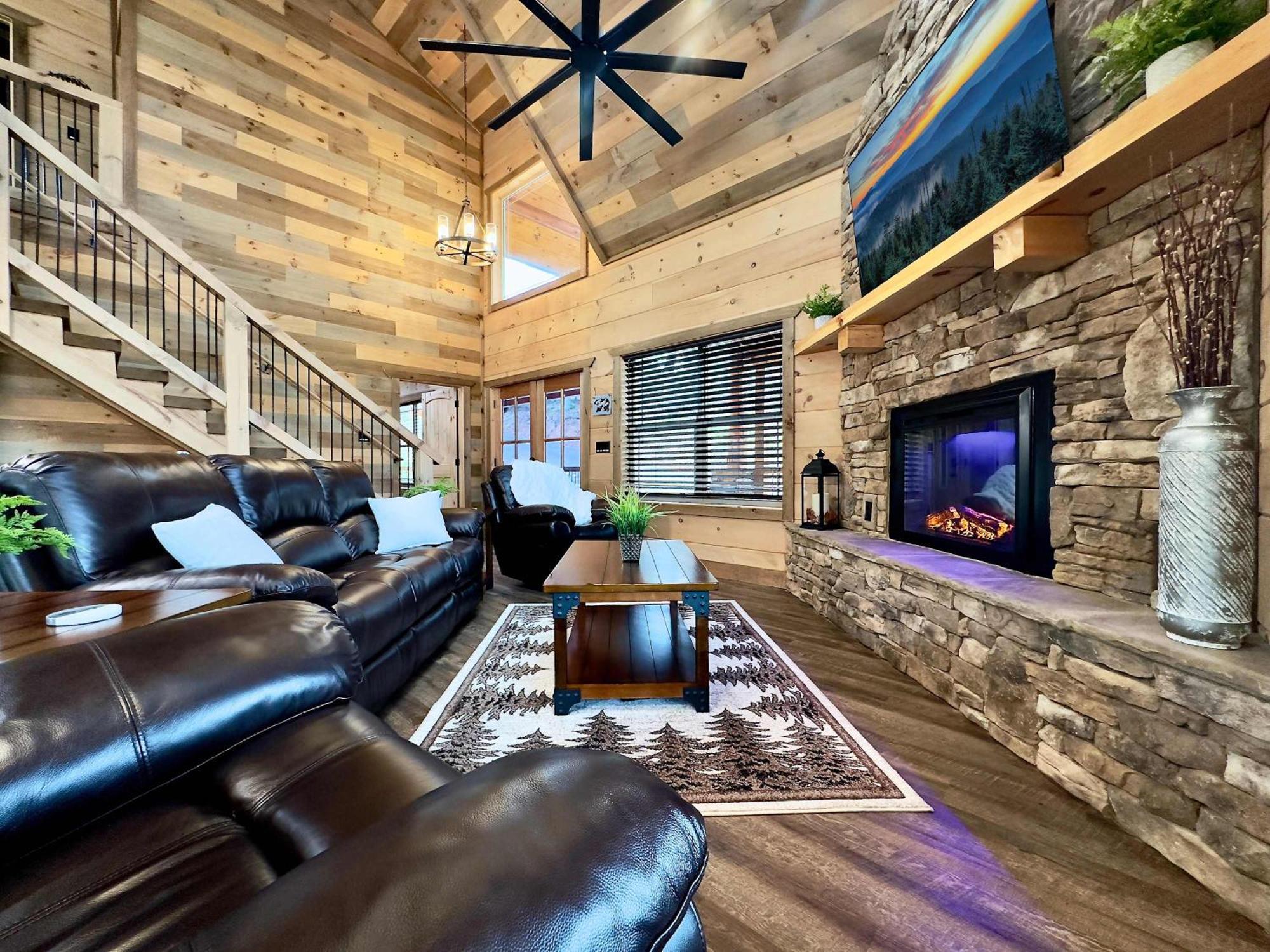 Smoky Mist Ridge - New! Relaxing Luxury Getaway! Holiday home *
