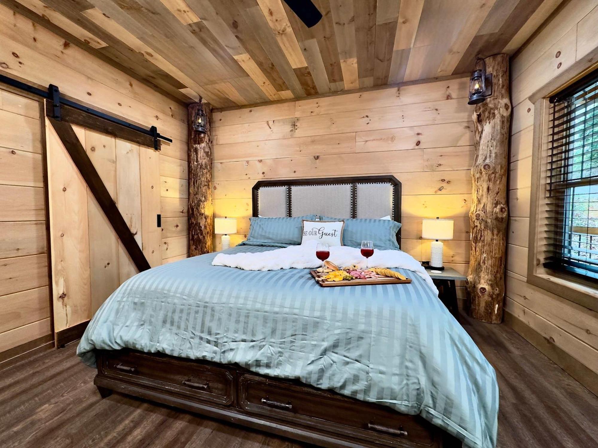 Holiday home Smoky Mist Ridge - New! Relaxing Luxury Getaway! *